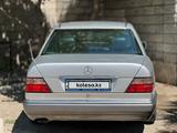 Mercedes-Benz E 280 1994 годаүшін3 100 000 тг. в Тараз – фото 4