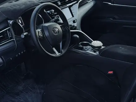 Toyota Camry 2021 года за 14 500 000 тг. в Кызылорда – фото 6