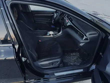 Toyota Camry 2021 года за 14 500 000 тг. в Кызылорда – фото 11