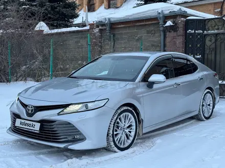 Toyota Camry 2018 года за 13 500 000 тг. в Шымкент – фото 8