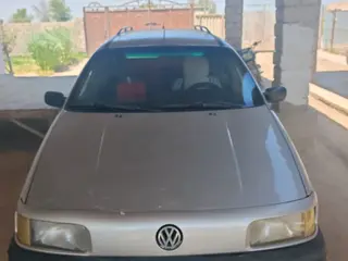 Volkswagen Passat, 1992