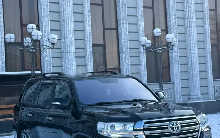 Toyota Land Cruiser 2012 года за 23 000 000 тг. в Тараз