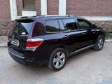 Toyota Highlander 2012 годаүшін13 000 000 тг. в Семей – фото 2