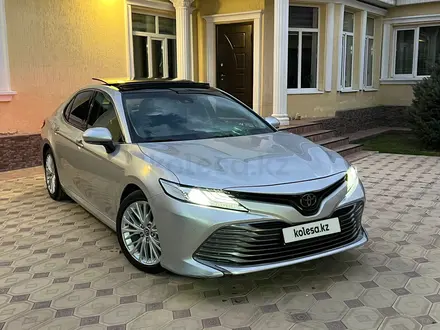 Toyota Camry 2020 года за 14 500 000 тг. в Тараз – фото 2