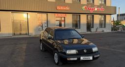 Volkswagen Vento 1994 года за 1 100 000 тг. в Караганда – фото 2