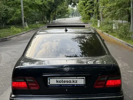 Mercedes-Benz E 320 2001 года за 4 400 000 тг. в Шымкент – фото 7