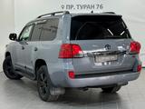 Toyota Land Cruiser Luxe 2014 годаүшін23 100 000 тг. в Астана – фото 2
