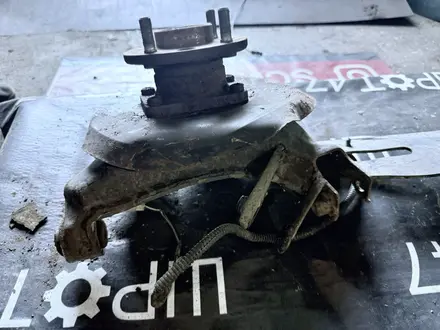 Цапфа ступица поворотный кулак ford mondeo 2 за 15 000 тг. в Караганда