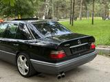 Mercedes-Benz E 500 1994 года за 3 850 000 тг. в Алматы – фото 3