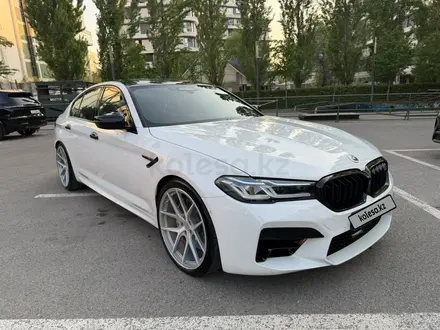 BMW M5 2022 года за 49 900 000 тг. в Алматы – фото 4