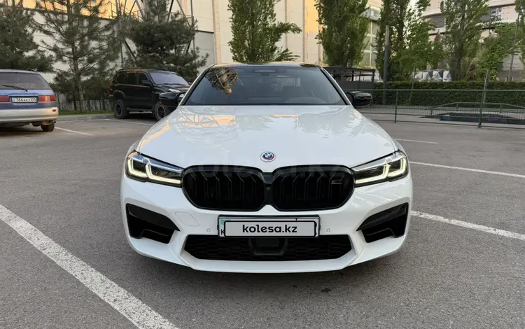 BMW M5 2022 года за 49 900 000 тг. в Алматы