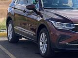 Volkswagen Tiguan 2021 года за 16 000 000 тг. в Караганда – фото 2