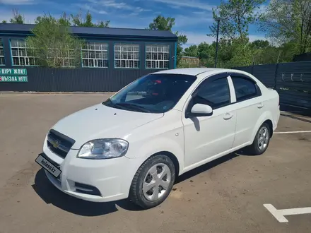 Chevrolet Aveo 2012 года за 2 600 000 тг. в Караганда – фото 4