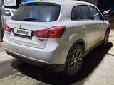 Mitsubishi Outlander Sport 2016 годаfor7 100 000 тг. в Актобе – фото 2