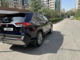 Toyota RAV4 2023 года за 18 700 000 тг. в Алматы – фото 5