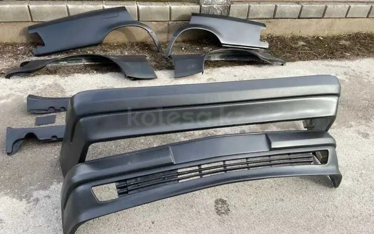 Mercedes-benz w124 e500 волчок в круг совсем расширением за 50 000 тг. в Астана