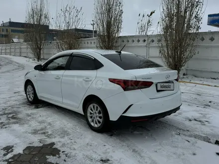 Hyundai Accent 2021 года за 8 950 000 тг. в Актобе – фото 3