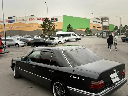 Mercedes-Benz E 280 1993 года за 2 800 000 тг. в Алматы – фото 2