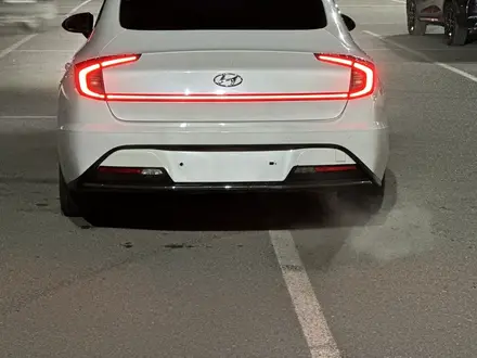 Hyundai Sonata 2020 года за 5 500 000 тг. в Караганда – фото 3