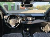 Toyota RAV4 2018 годаүшін8 000 000 тг. в Актобе – фото 5