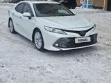 Toyota Camry 2021 года за 17 000 000 тг. в Астана