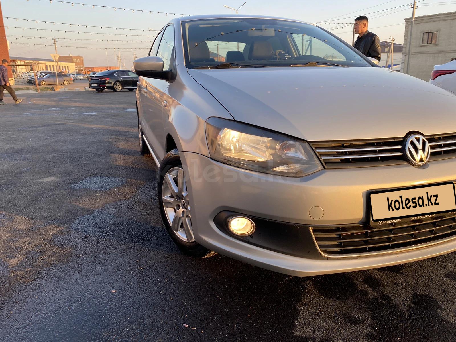 Volkswagen Polo 2012 г.