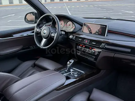 BMW X5 2018 года за 19 800 000 тг. в Шымкент – фото 13