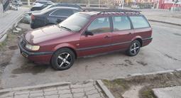 Volkswagen Passat 1994 годаүшін1 800 000 тг. в Астана – фото 2