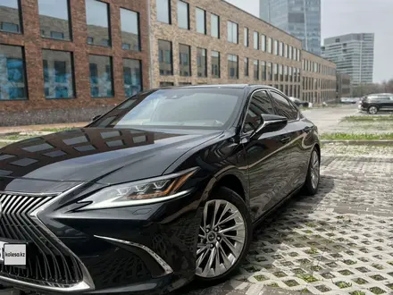 Lexus ES 350 2020 года за 25 000 000 тг. в Алматы – фото 2