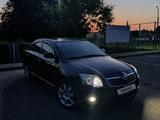 Toyota Avensis 2008 года за 1 800 000 тг. в Уральск – фото 3