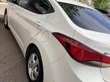 Hyundai Elantra 2015 года за 5 600 000 тг. в Астана – фото 2