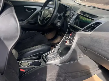 Hyundai Elantra 2015 года за 5 600 000 тг. в Астана – фото 6