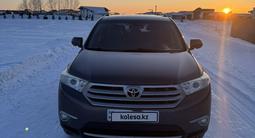 Toyota Highlander 2012 года за 12 500 000 тг. в Павлодар