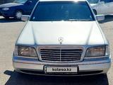 Mercedes-Benz C 220 1995 годаfor2 200 000 тг. в Байконыр