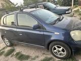 Toyota Vitz 2000 года за 1 400 000 тг. в Алматы – фото 2