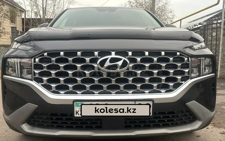 Hyundai Santa Fe 2021 годаfor14 900 000 тг. в Караганда