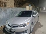 Toyota Camry 2014 года за 7 500 000 тг. в Шымкент – фото 2