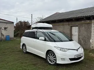 Toyota Estima, 2009