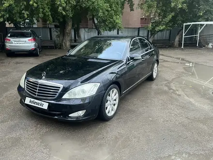 Mercedes-Benz S 550 2007 года за 7 500 000 тг. в Астана – фото 6