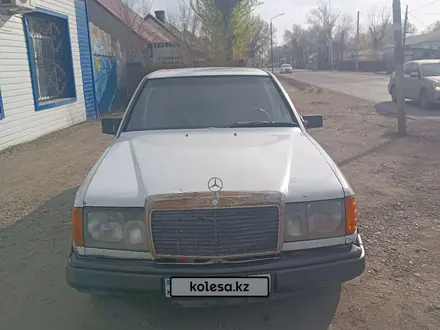 Mercedes-Benz E 230 1986 годаүшін950 000 тг. в Караганда – фото 10