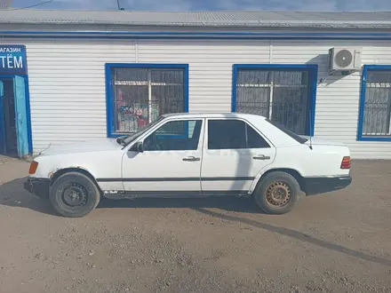 Mercedes-Benz E 230 1986 годаүшін950 000 тг. в Караганда – фото 9