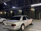 Mercedes-Benz E 280 1994 годаүшін3 100 000 тг. в Тараз