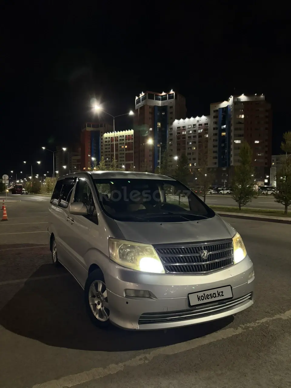 Toyota Alphard, 2003