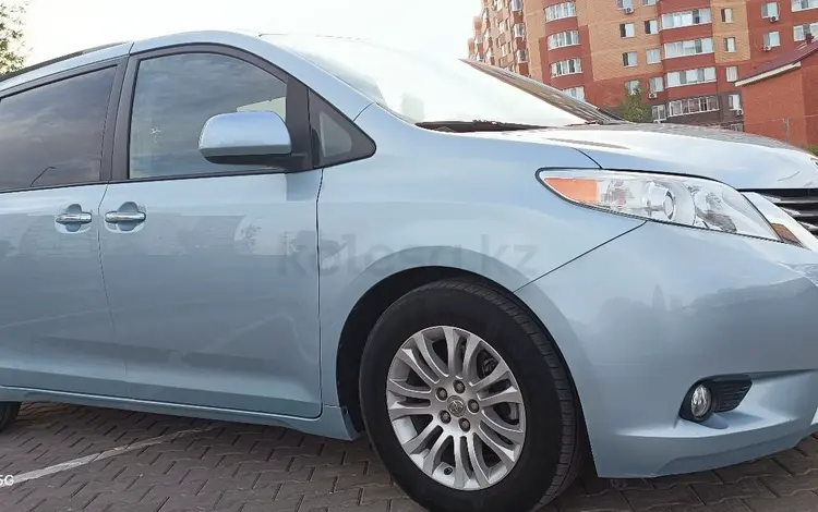 Toyota Sienna 2015 годаүшін10 700 000 тг. в Уральск