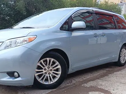 Toyota Sienna 2015 года за 9 780 000 тг. в Уральск – фото 31