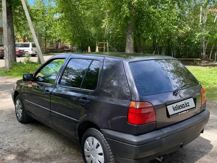 Volkswagen Golf 1993 годаүшін1 280 000 тг. в Усть-Каменогорск – фото 5