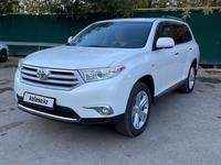 Toyota Highlander 2013 годаүшін12 500 000 тг. в Актобе