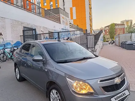 Chevrolet Cobalt 2021 года за 4 810 000 тг. в Астана – фото 2