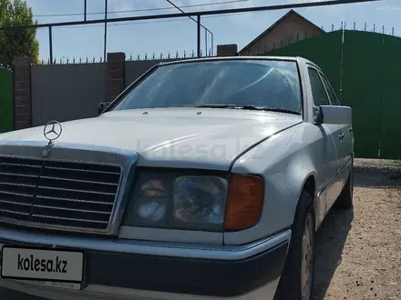 Mercedes-Benz E 230 1991 года за 1 300 000 тг. в Алматы – фото 3