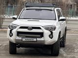 Toyota 4Runner 2015 года за 21 500 000 тг. в Актобе